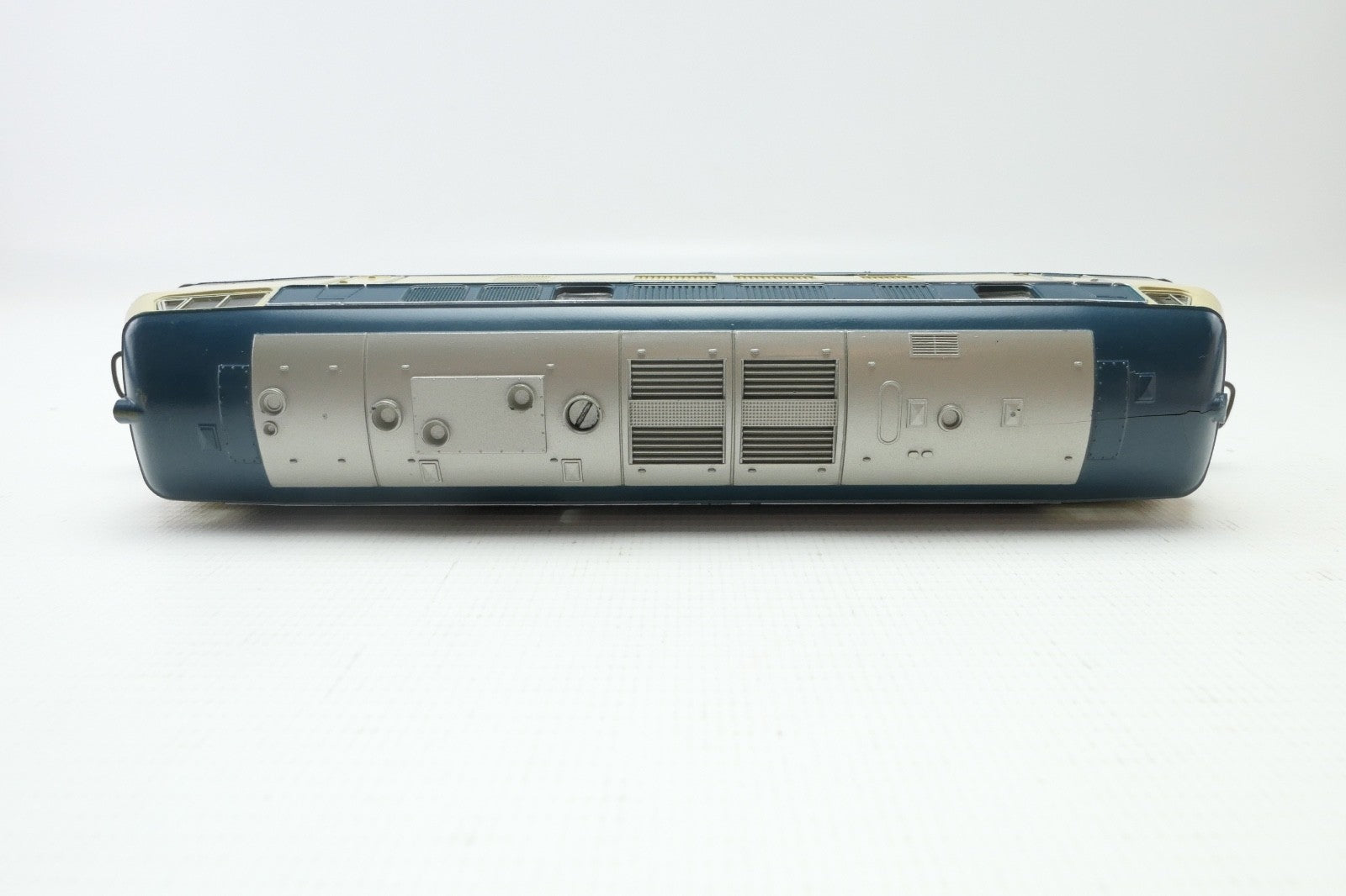 Märklin H0 3074 Diesellok BR 216 090-1 der DB, Analog in OVP.7