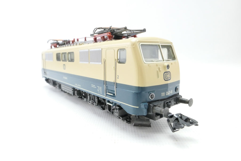 Märklin H0 3042 E-Lok BR 111 043-6 der DB, Analog, in OVP.5