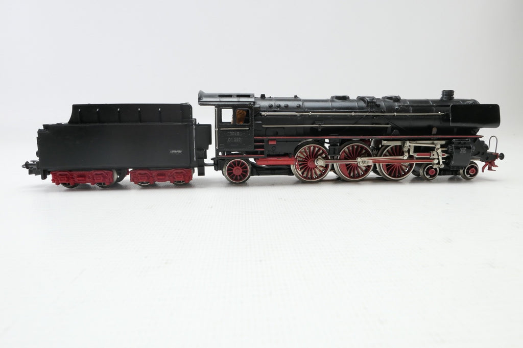 Märklin H0 3046 Dampflok BR01 097 der DB, ohne Verpackung.2