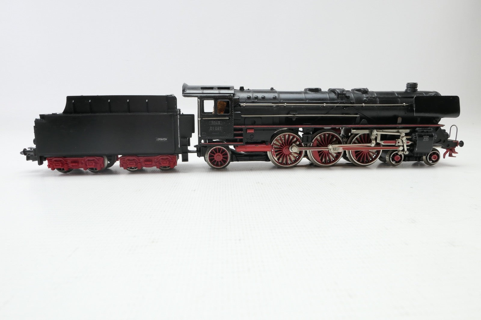 Märklin H0 3046 Dampflok BR01 097 der DB, ohne Verpackung.2