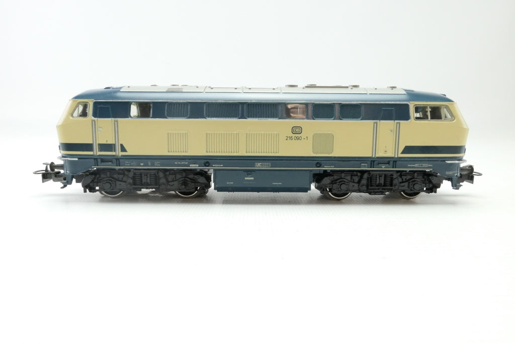 Märklin H0 3074 Diesellok BR 216 090-1 der DB, Analog in OVP.3