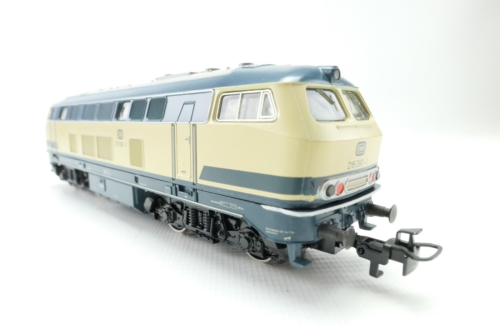Märklin H0 3074 Diesellok BR 216 090-1 der DB, Analog in OVP.2