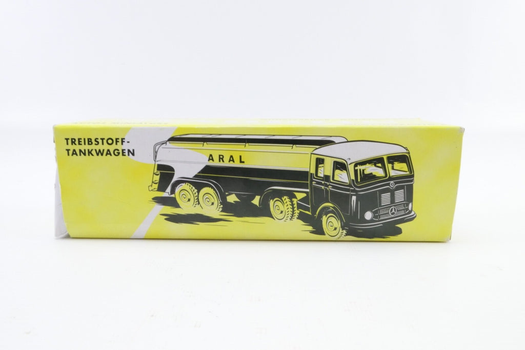Märklin 18032 Treibstofftankwagen 1:87 in OVP.9