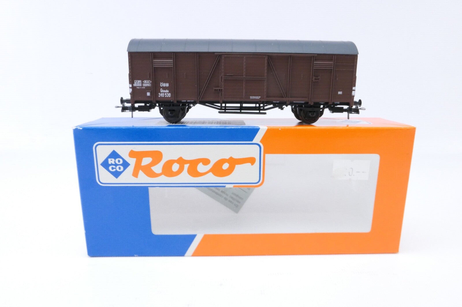 Roco 46104 Geschlossener Güterwagen der DB, Analog, Spur H0, in OVP.0