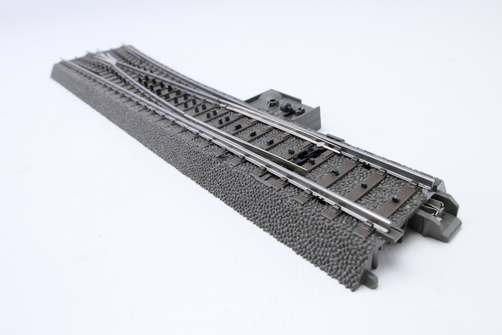 Märklin H0 24712 Weiche rechts 236,1mm, Radius 1114,6mm, 12,1 Grad, NEU! in OVP.2