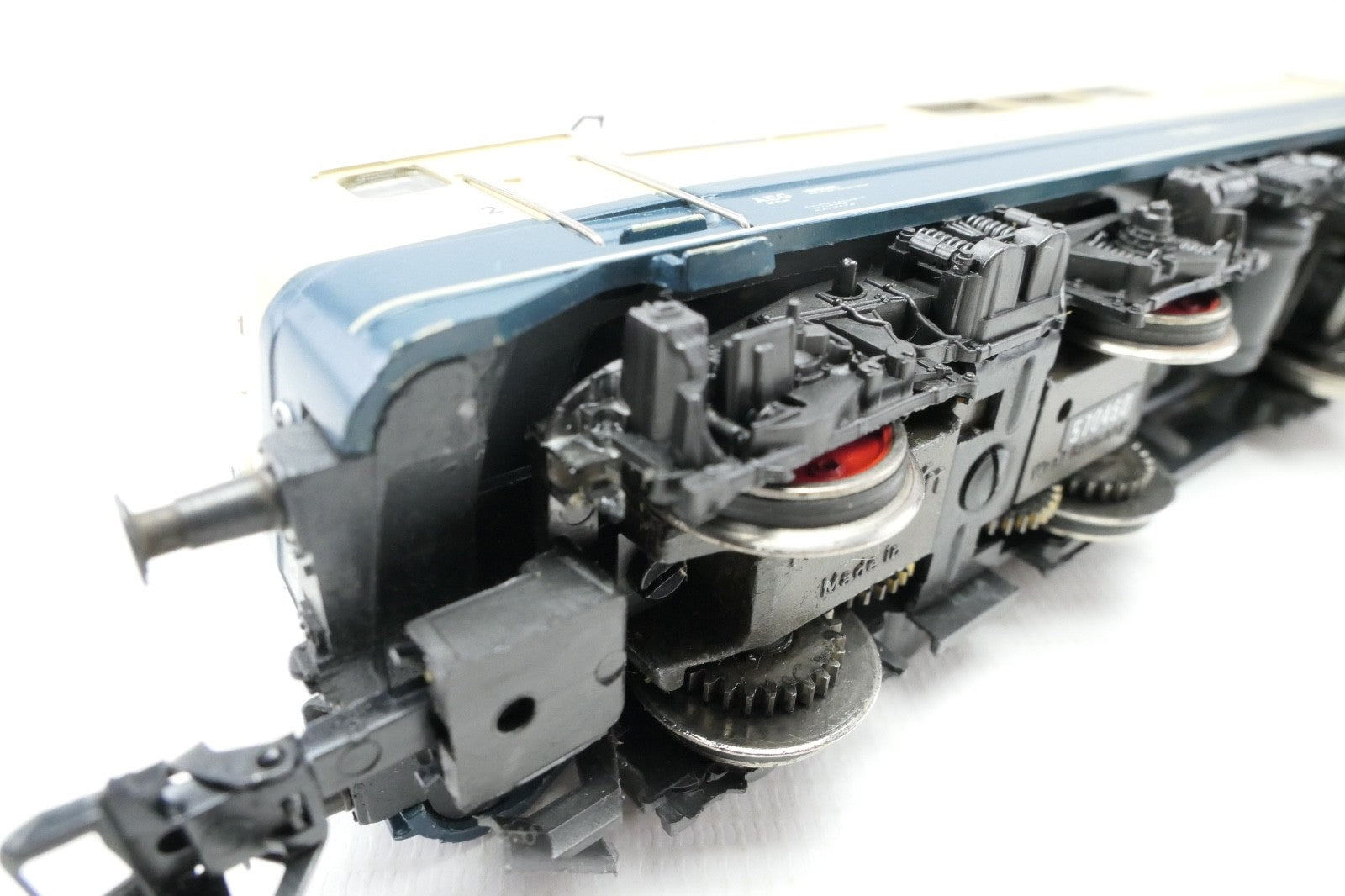 Märklin H0 3042 E-Lok BR 111 043-6 der DB, Analog, in OVP.9