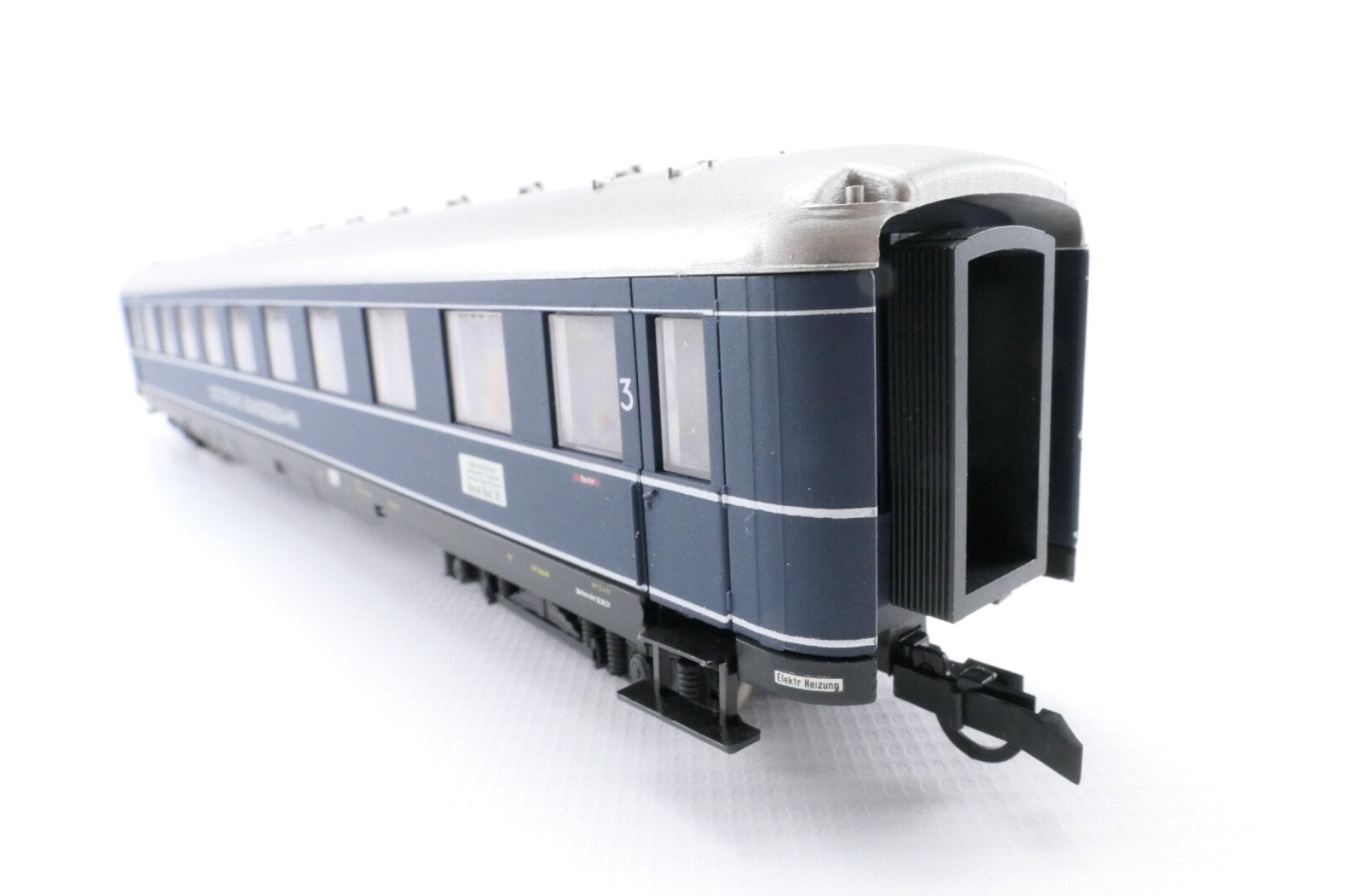 Liliput L383301 Schürzenwagen 3. Klasse der DB, Spur H0 in OVP.2