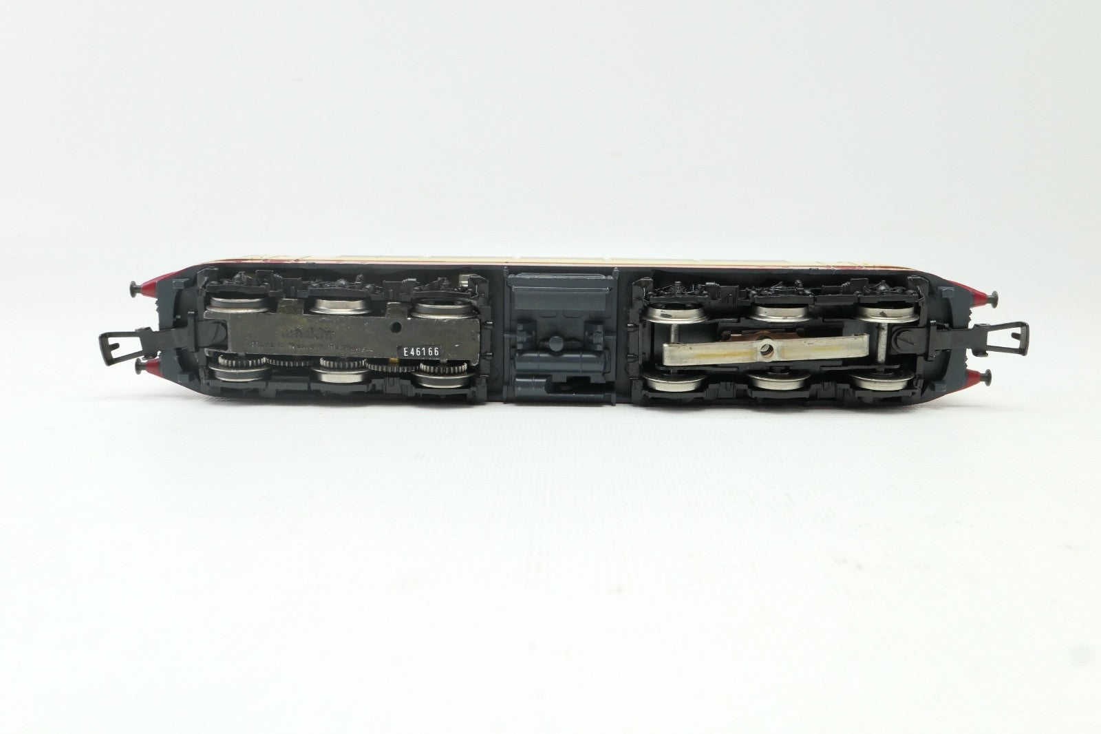 Märklin H0 3357 E-LOk BR 103 113-7 der DB, Analog in OVP mit BA.8