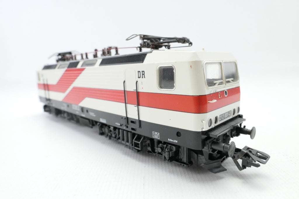 Märklin H0 34411 E-Lok BR 212 001-2 der DR, WS, Delta Digital in EVP.2