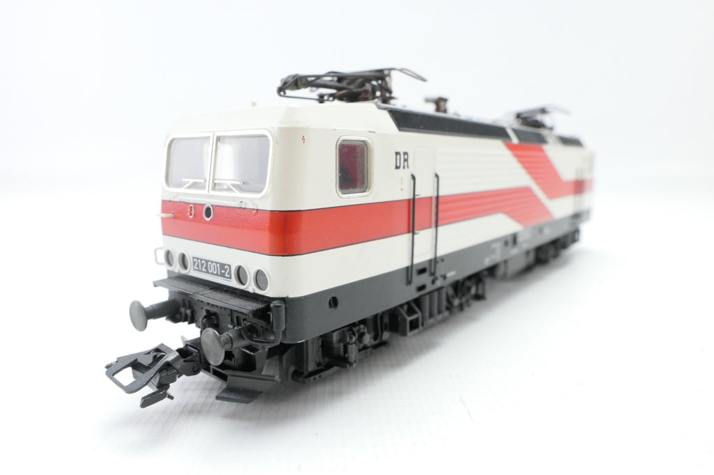 Märklin H0 34411 E-Lok BR 212 001-2 der DR, WS, Delta Digital in EVP.1