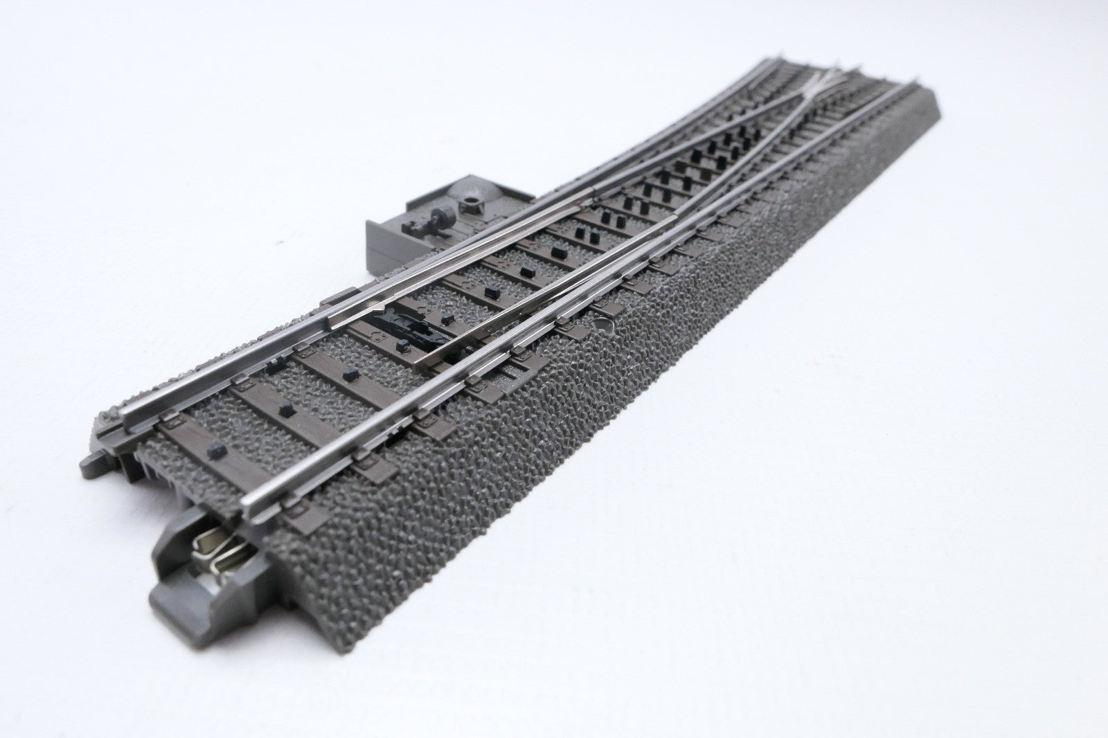 Märklin H0 24711 Weiche links, 236,1mm , Radius 1114,6mm, 12,1 Grad, NEU !,OVP.4
