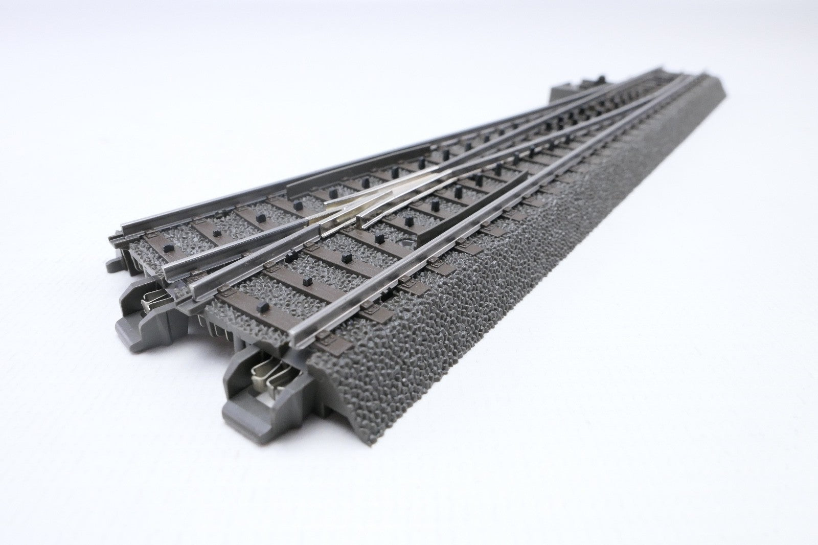 Märklin H0 24712 Weiche rechts 236,1mm, Radius 1114,6mm, 12,1 Grad, NEU! in OVP.4